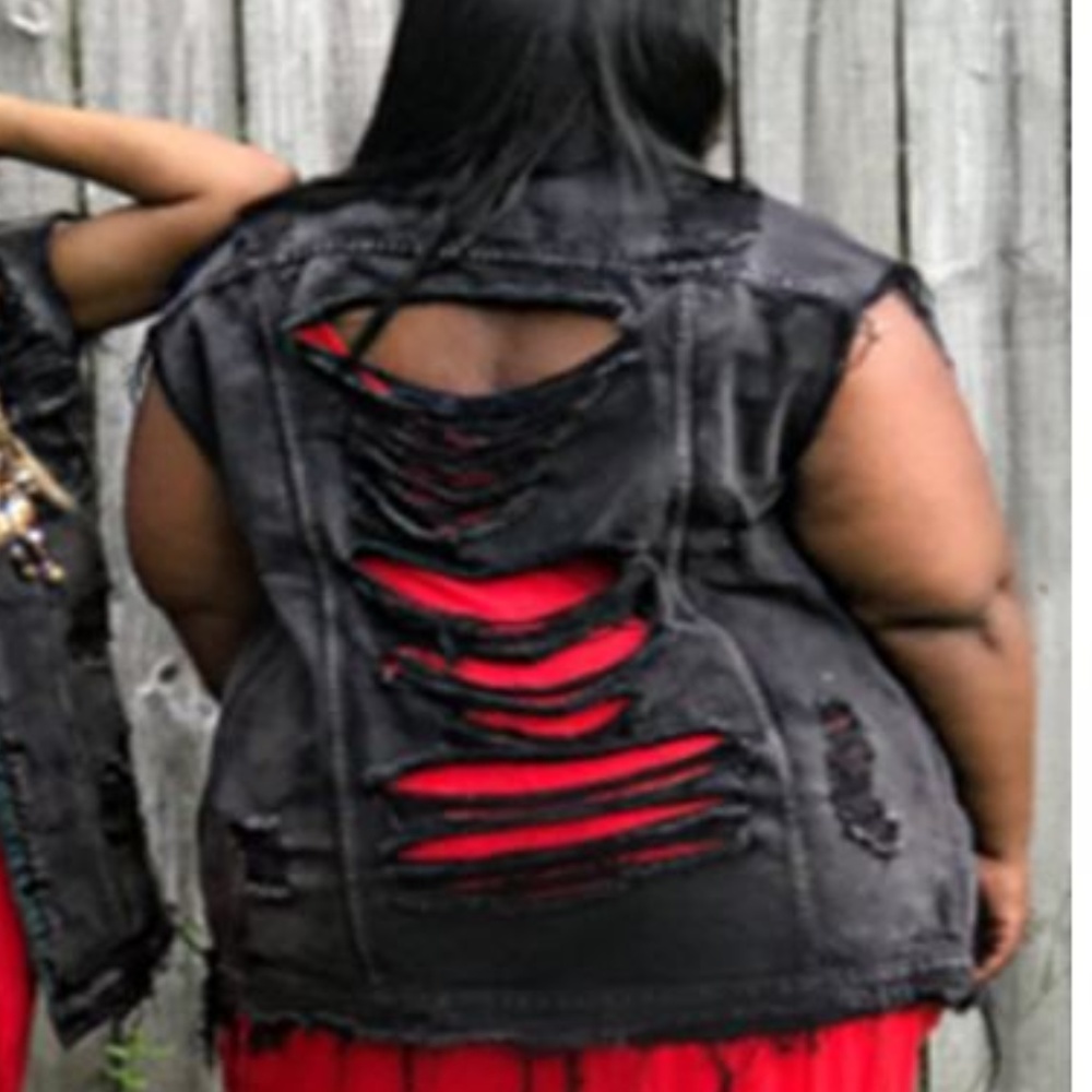 SHUN MELSON | Black Distressed Denim Vest